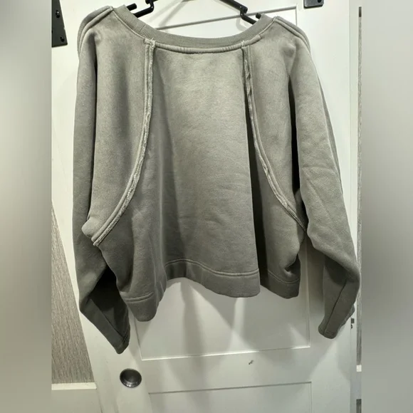 NWT Free People Francis Pullover in Aven, Size Medium - Picture 5 of 8